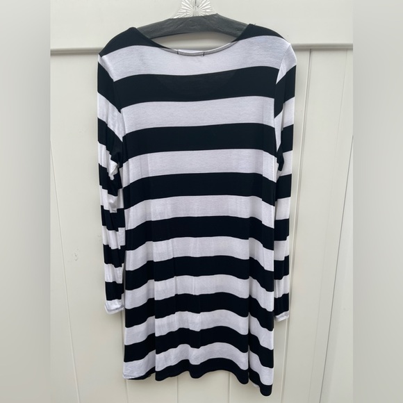 Sparkly Reindeer Tunic Shirt size Large NWOT - Picture 6 of 7